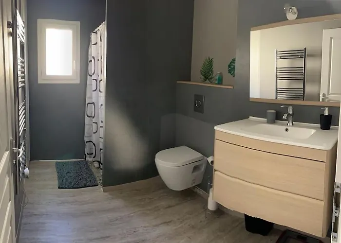 Maison Climatisee Confortable Trèbes